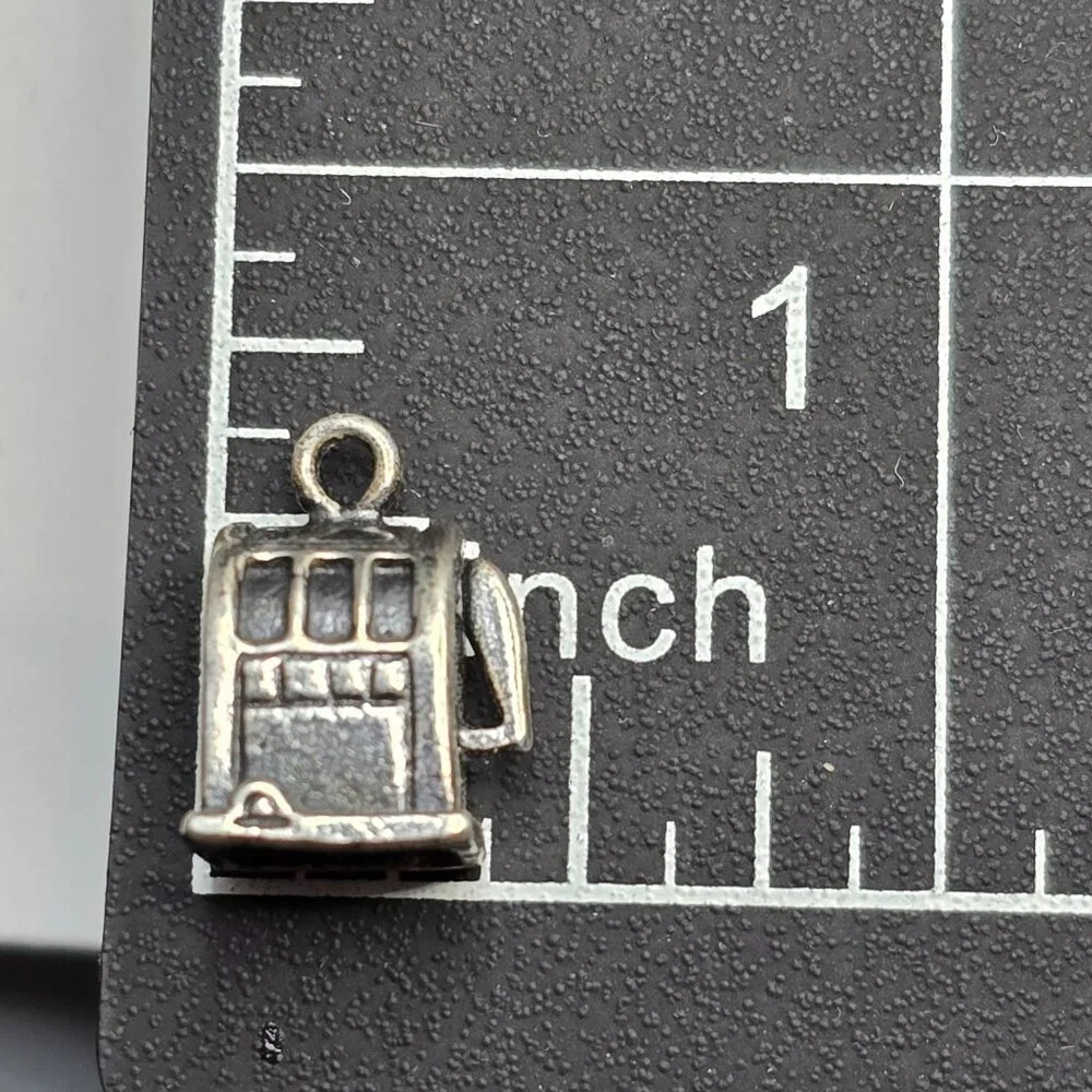VTG Sterling Silver Slot Machine Charm 5/8" Hollow Figural Gambling Pendant - Picture 8 of 10